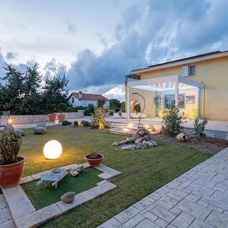 Deborah By Interhome Villa